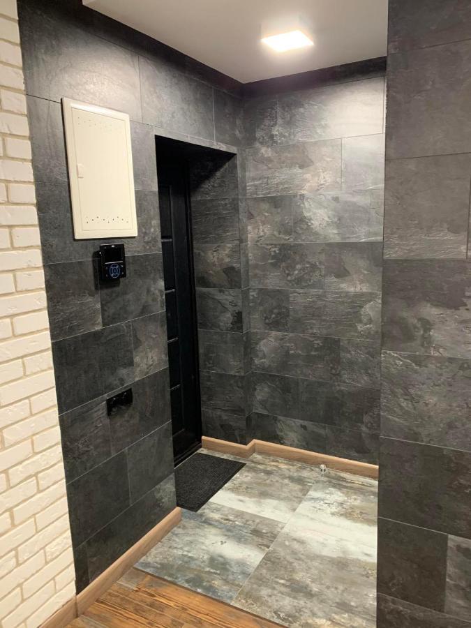 Уютная Квартира Возле Метро 23 Августа Apartment Kharkiv Bagian luar foto